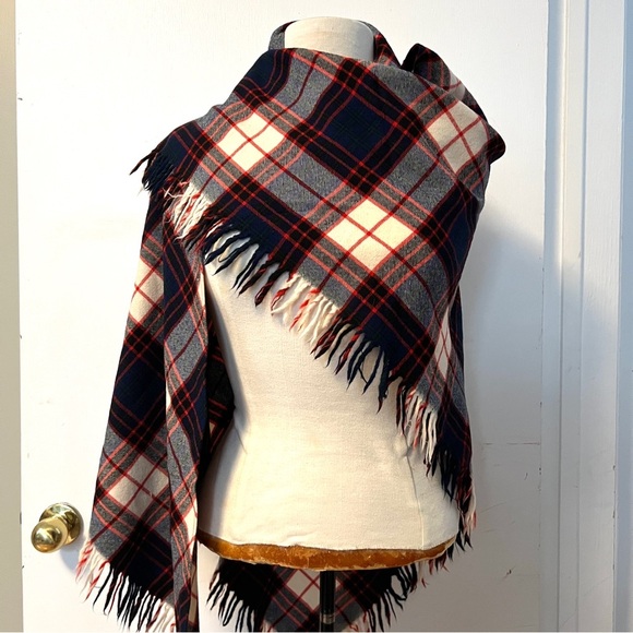 Tartan Plaid Fringe Shawl Wrap Vintage Wool Scottish Style Fall Spring Lewks - Picture 3 of 12